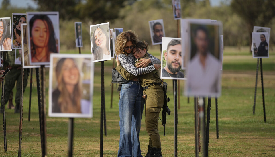 Terrororganisationen Hamas dödade hundratals ungdomar i en attack mot en israelisk musikfestival den 7 oktober 2023.