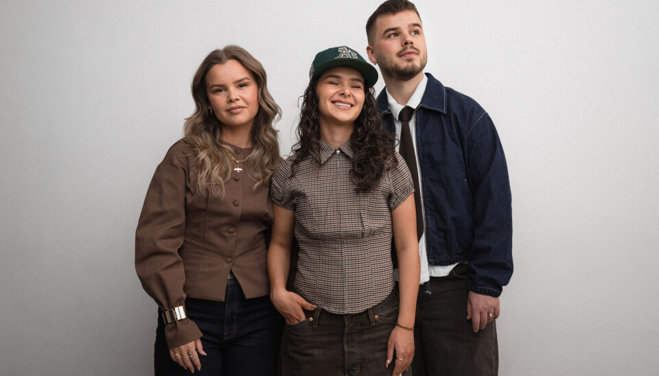 Lovsångs-sampling på kristen pop-låt.